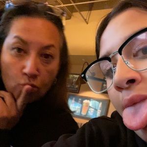 Meet your Posher, Sophia